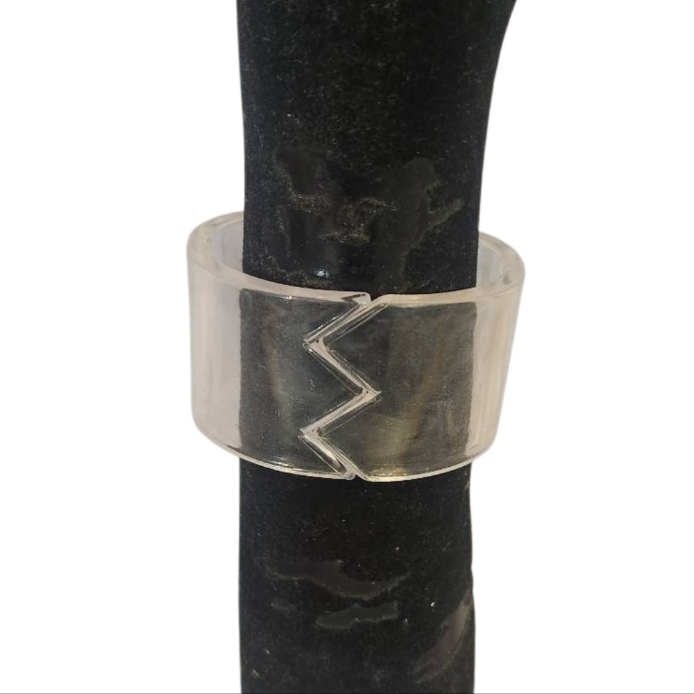 Clear‎ Acrylic Zigzag Hinge Clasp Bracelet